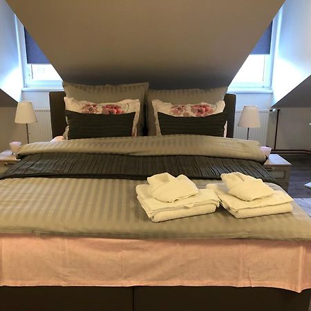 Lili Apartman Marianske Lazne Exterior foto