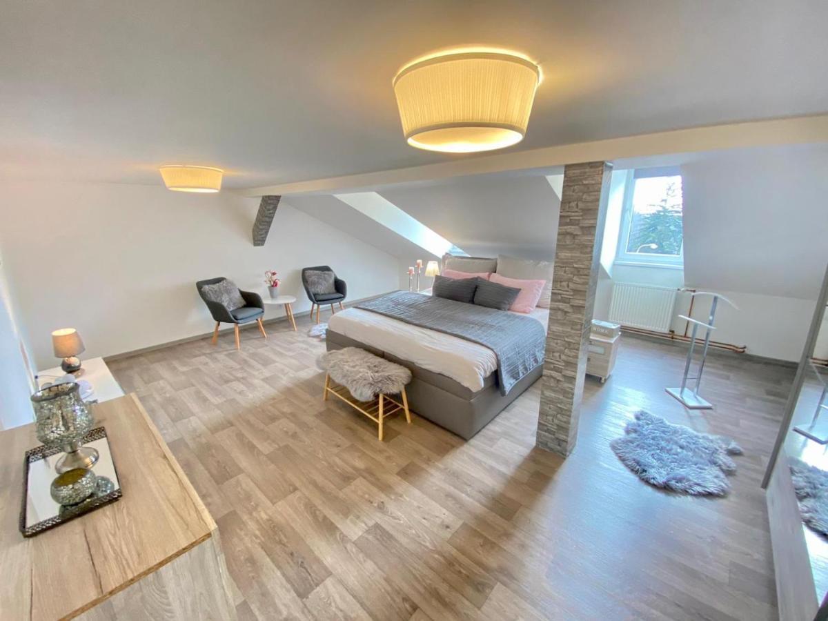 Lili Apartman Marianske Lazne Exterior foto