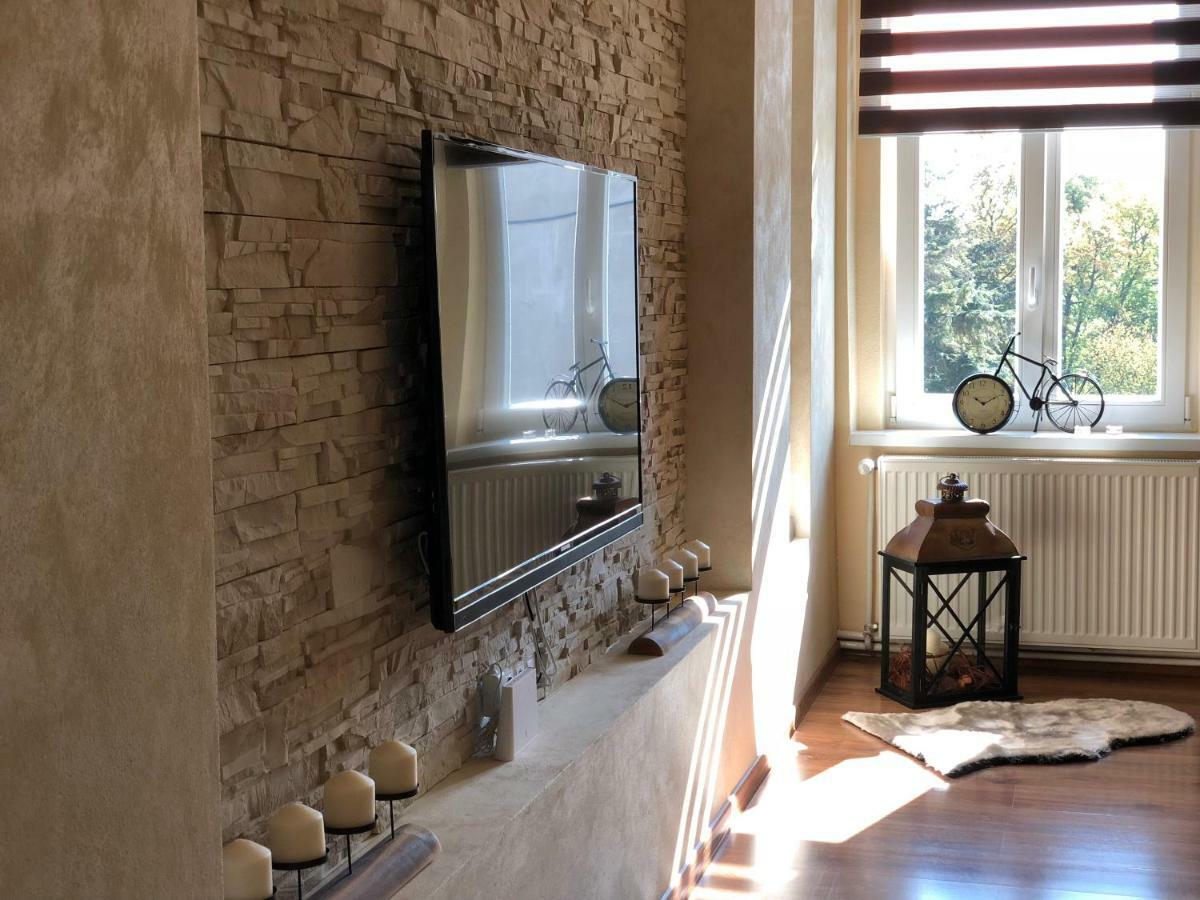 Lili Apartman Marianske Lazne Exterior foto